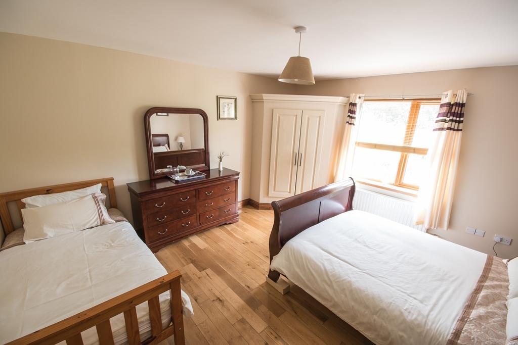 Restmore B&B Anascaul Buitenkant foto